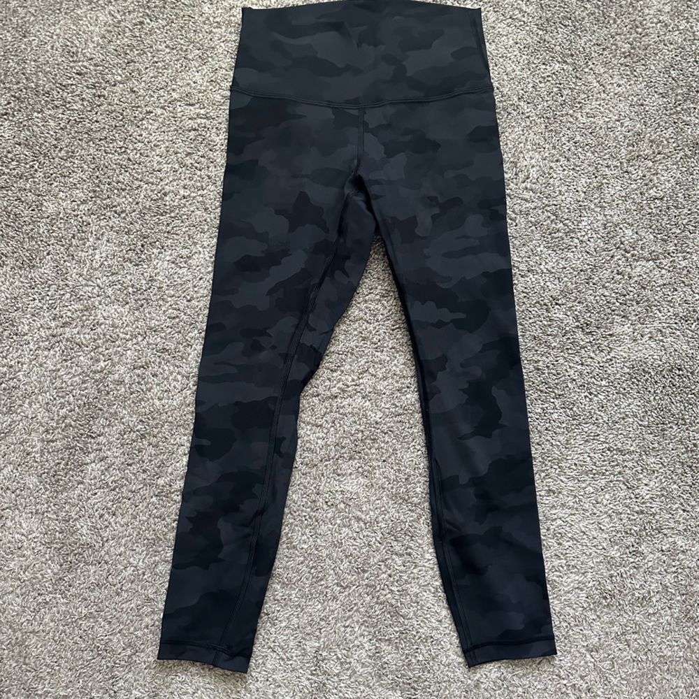Lululemon Wunder under leggings